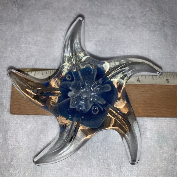 Vtg. Art Glass STARFISH Paperweight Clear, Bubbles, Blue , GLOWS in The Dark - Picture 8 of 11
